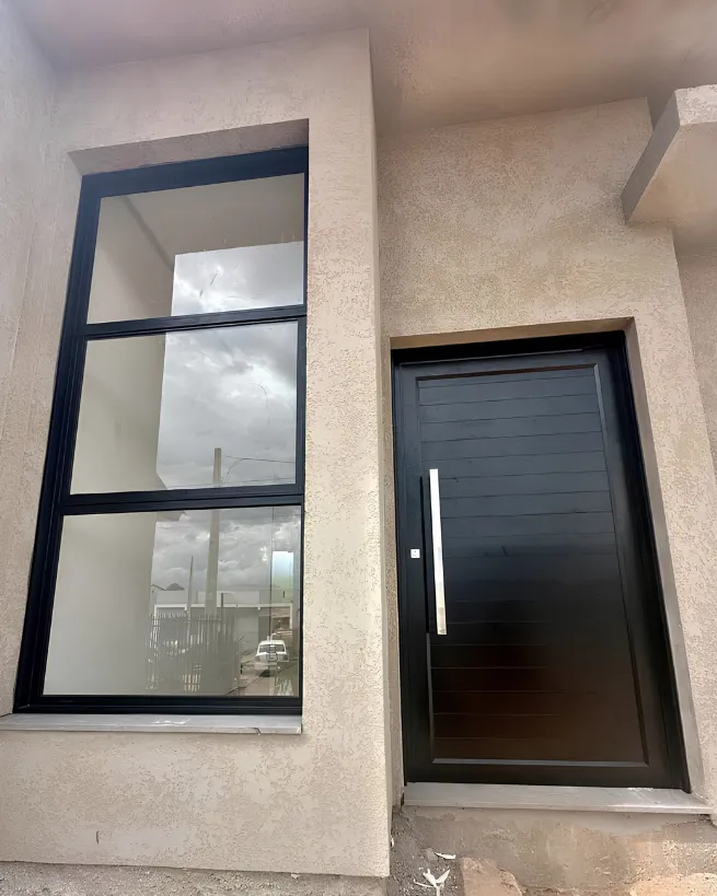 Janela de vidro em Lindóia - janela de vidro para área residencial