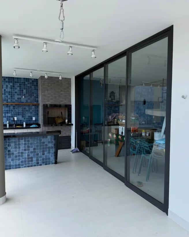 Portas de vidro em Holambra - porta de vidro com integração de ambientes